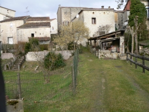 Le passage en question, vu du Chemin de la Cure (Ph. G. B.)